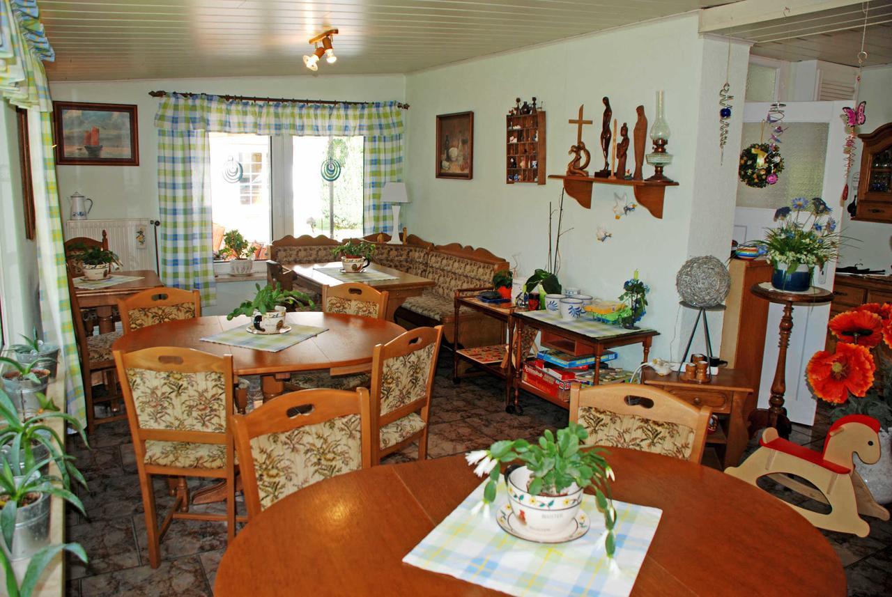 Ferienwohnungen An Der Hagenschen Middelhagen Bagian luar foto